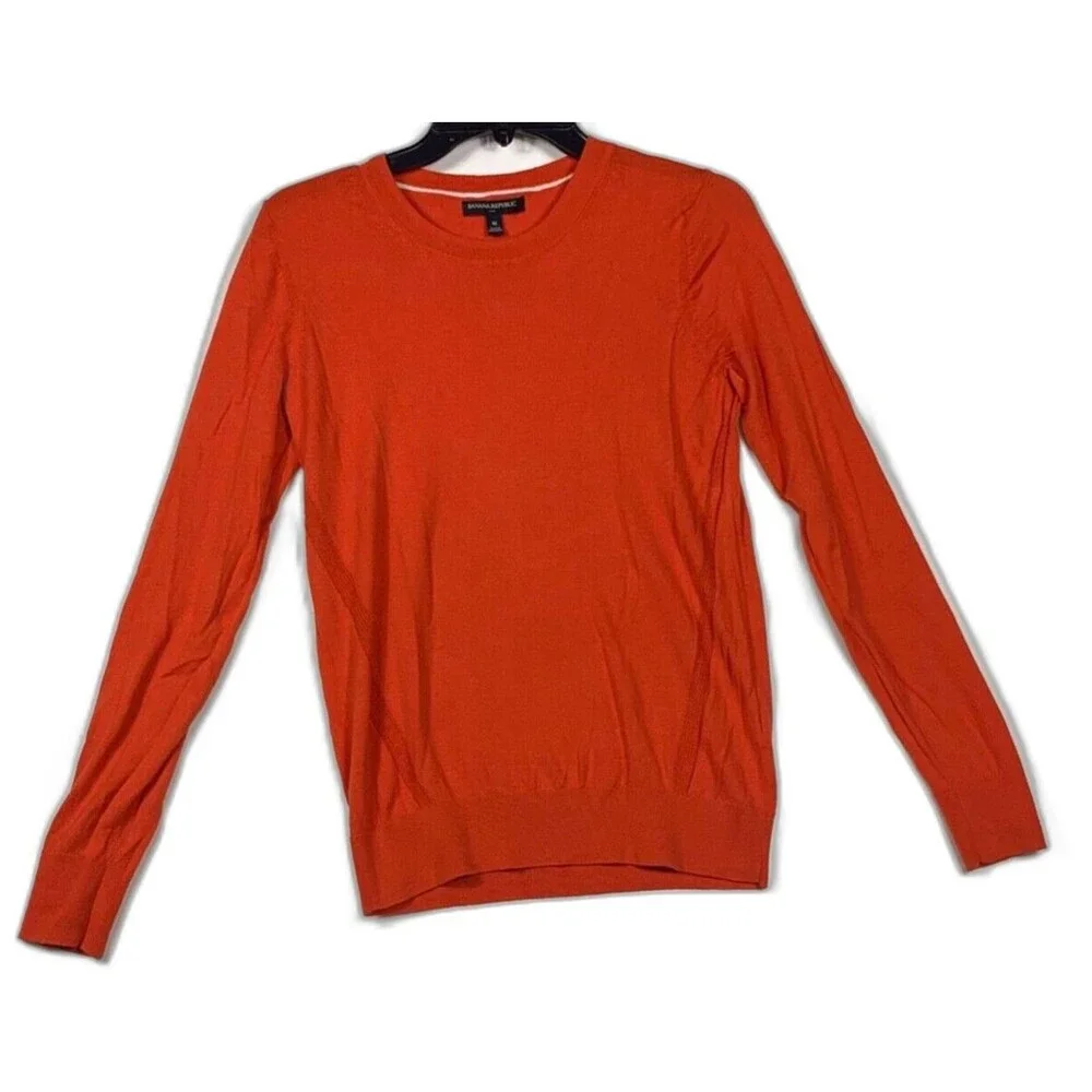 Banana Republic Red Sweater Womens Medium Lightweight Crew Neck Long Sleeve